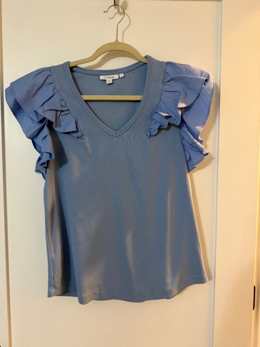 Chico's Light blue Ruffle Sleeve V-Neck Knit Top Size 1 (US size 10)